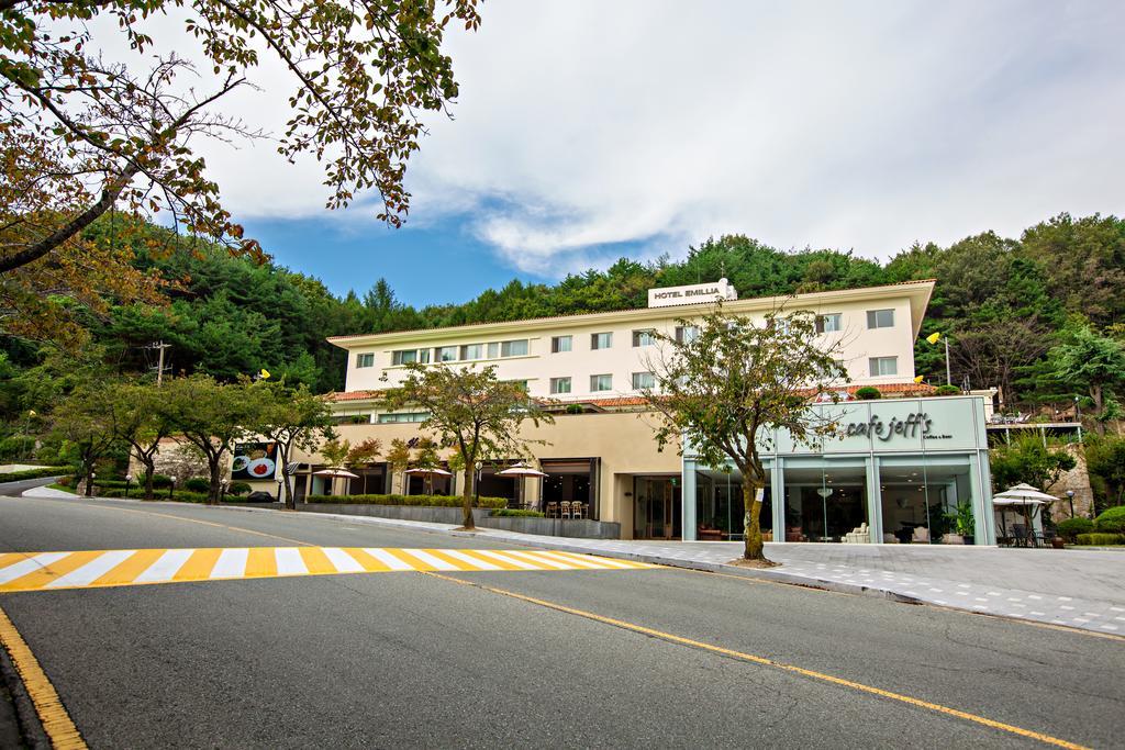 Palgong Emillia Hotel Daegu Exterior photo