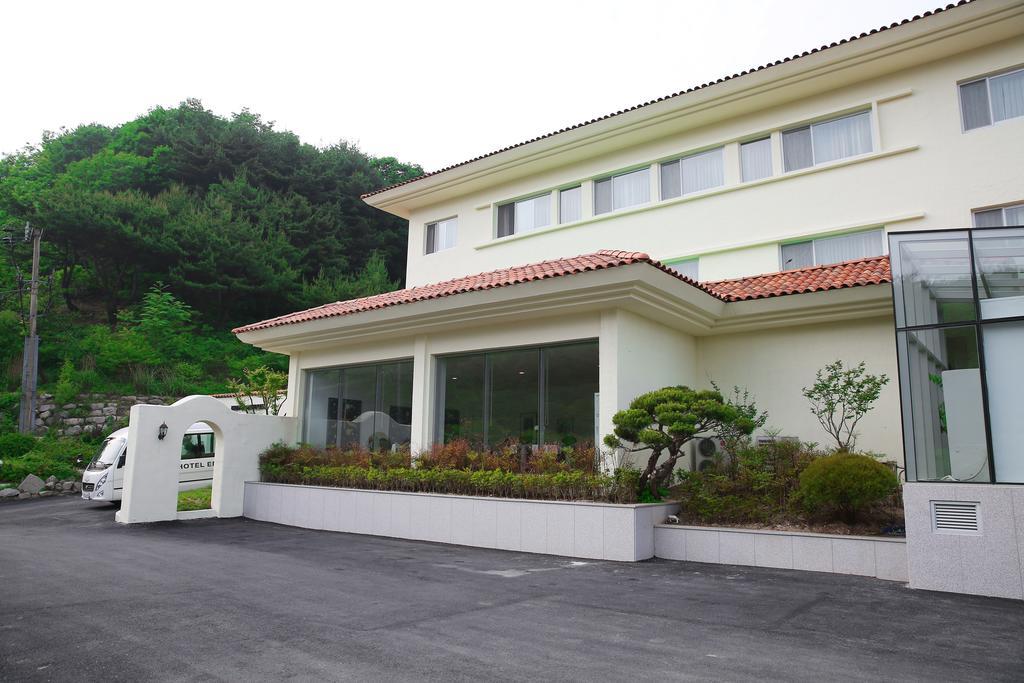 Palgong Emillia Hotel Daegu Exterior photo